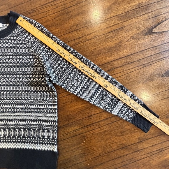 Northern Reflections super soft crew neck sweater black and white pattern size M - Picture 15 of 16